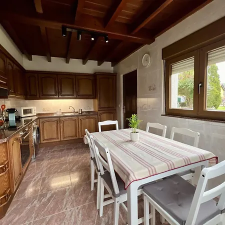 Les Madreñes Сasa de vacaciones Intriago